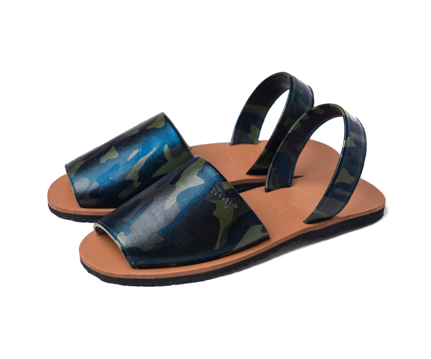 Greta / Gregg (Iguana) - greyortenhill