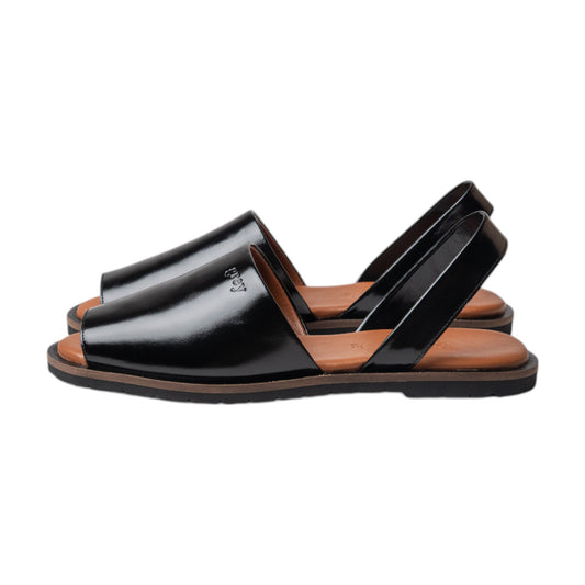 Madison Flats in Black