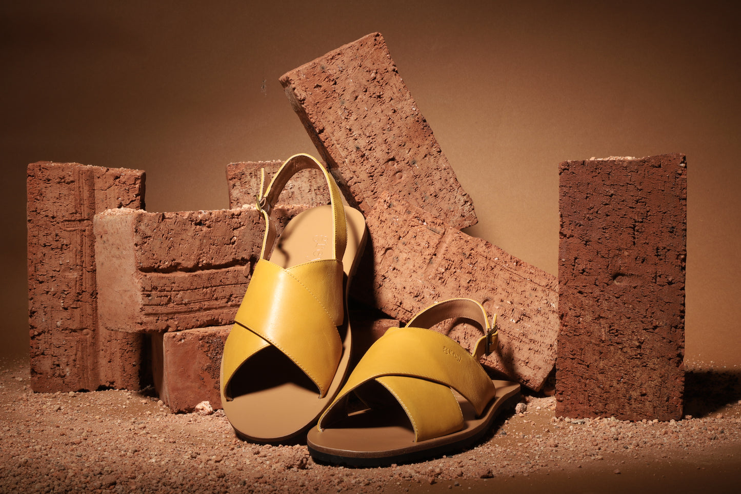 Grey By Ortenhill Cross Sandals in Talia / Talven (Tuscany - X)