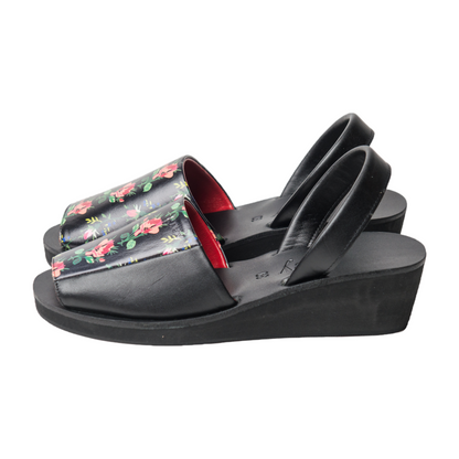 Odette Flower (Wedge) - Grey by Ortenhill