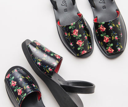 Odette Flower (Wedge) - greyortenhill