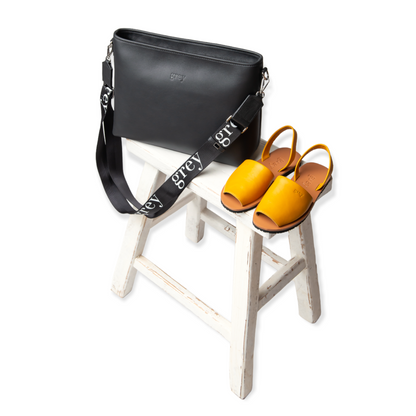 Montanna Unisex Leather Shoulder Bag - Black - Grey by Ortenhill